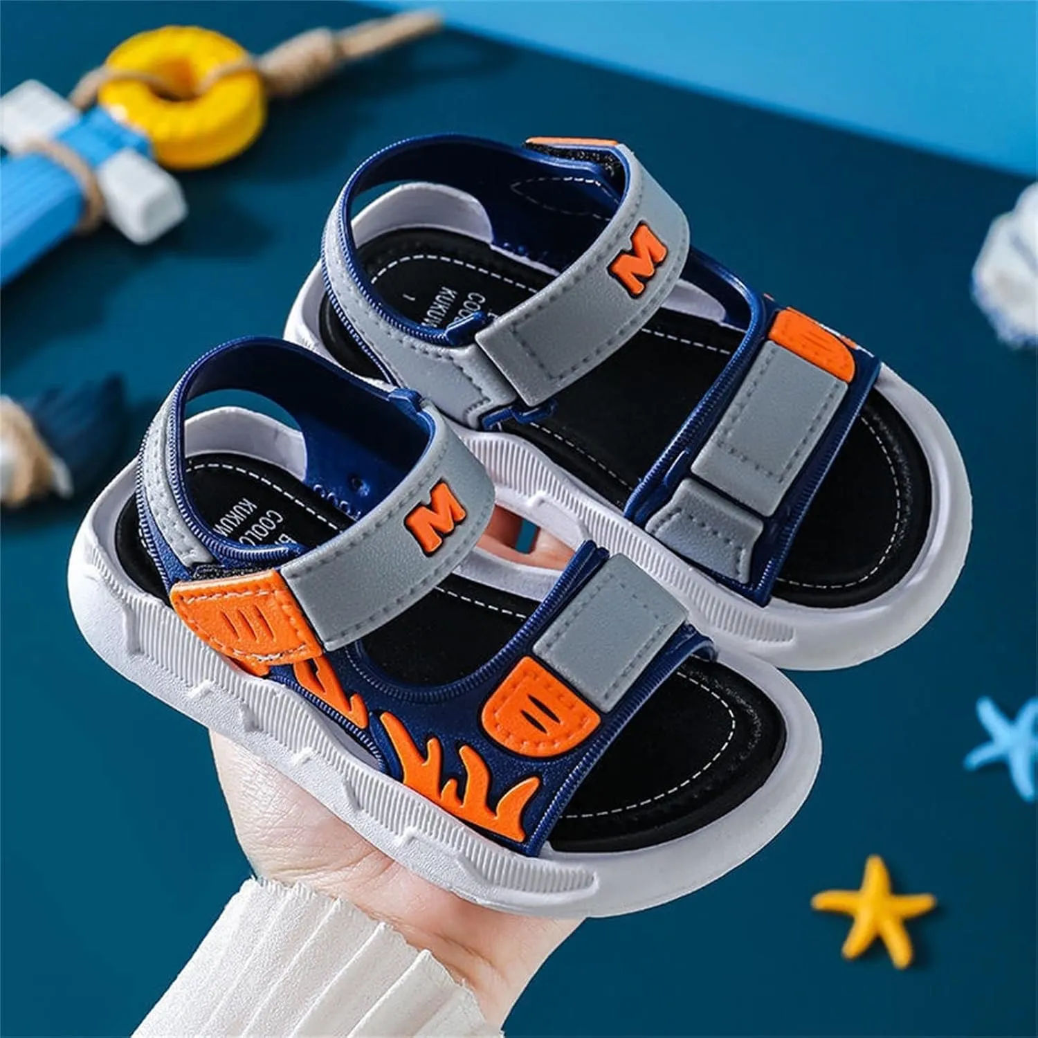 Boys Sandals Summer Beach Shoes Hook Loop Fashion Flame Breathable Non Slip Sandals Soccer Close for Kids