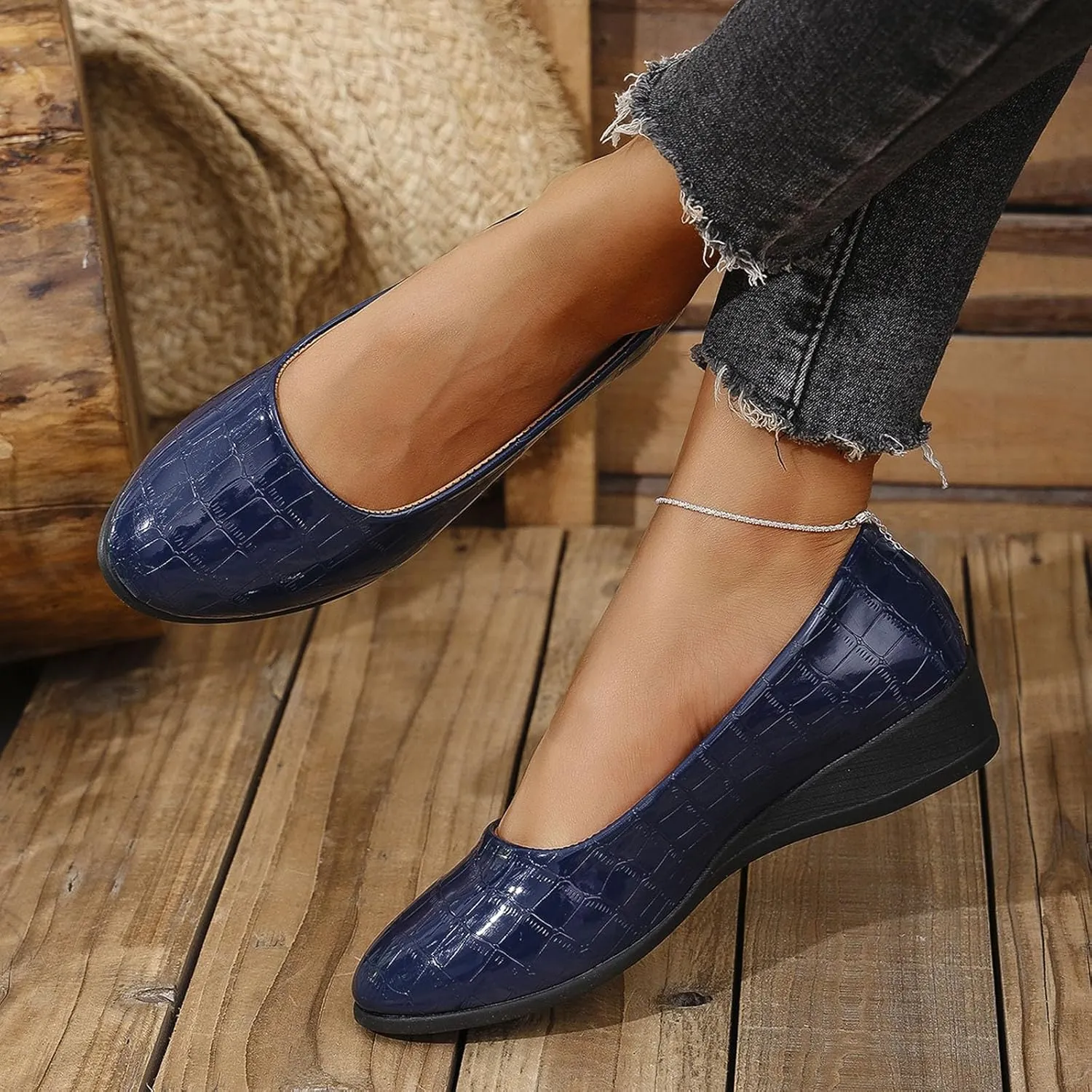 Flats for Women with Arch Support, Closed Round Toe Dressy Formal Flat Low Heel Slip on Loafers for Women