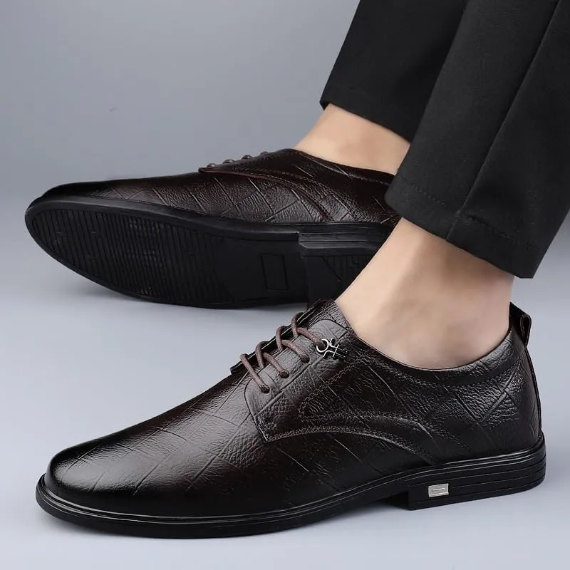 Handmade Brogue Office Shoes Vintage Design Oxford Shoes Versatile Mens Dress Shoes Formal Business Leather Shoes New Breathable Casual Shoes
