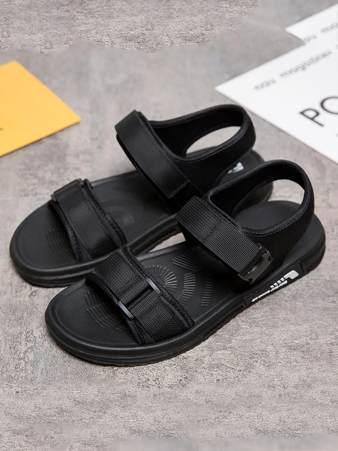 Men Buckle Decor Sport Sandals