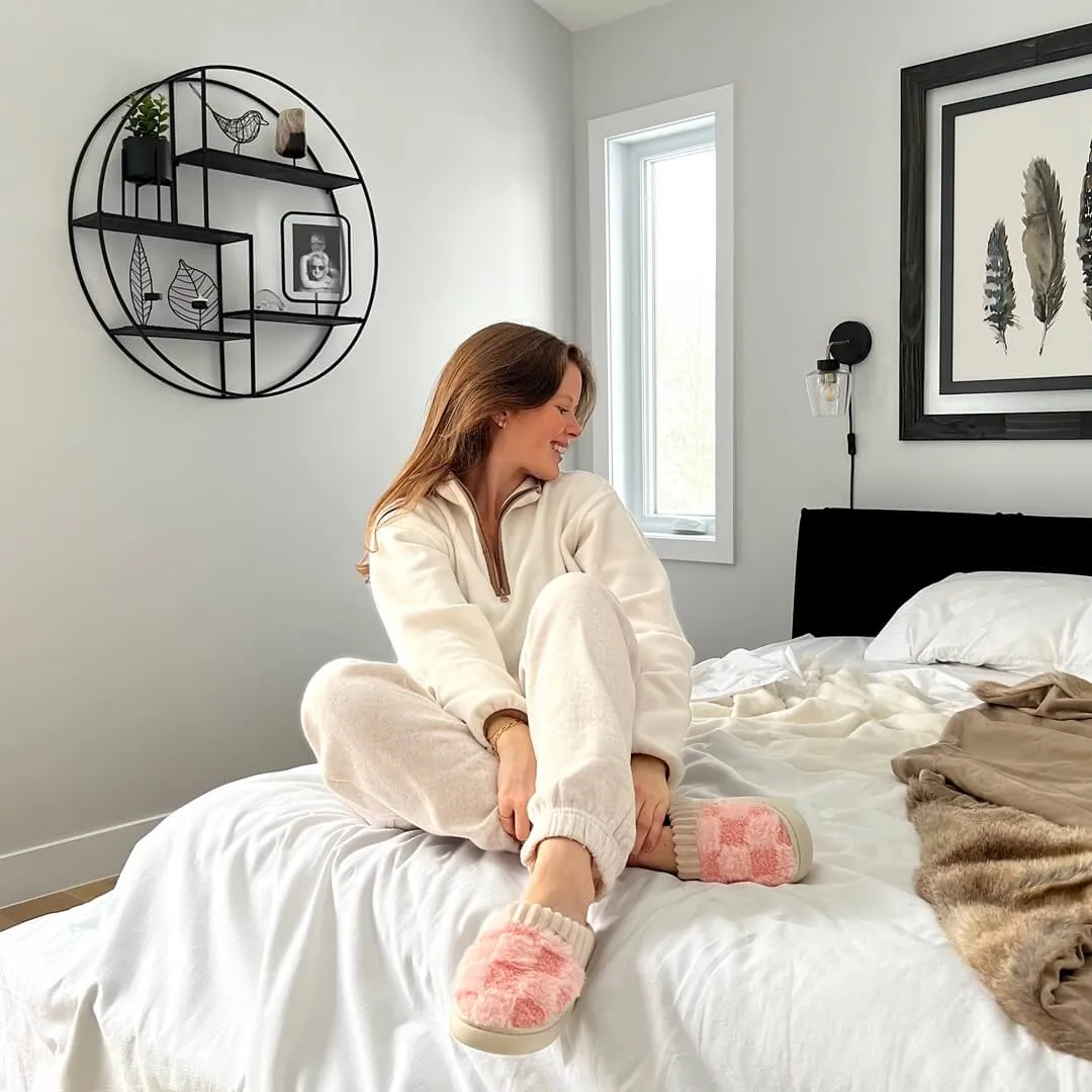 Nordic Checkered Fluffy Slippers
