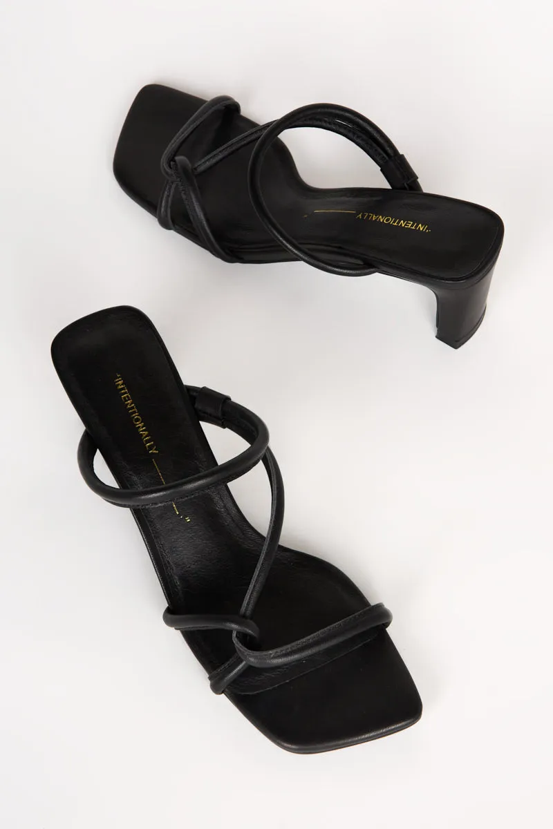 WILLOW HEELED SANDAL